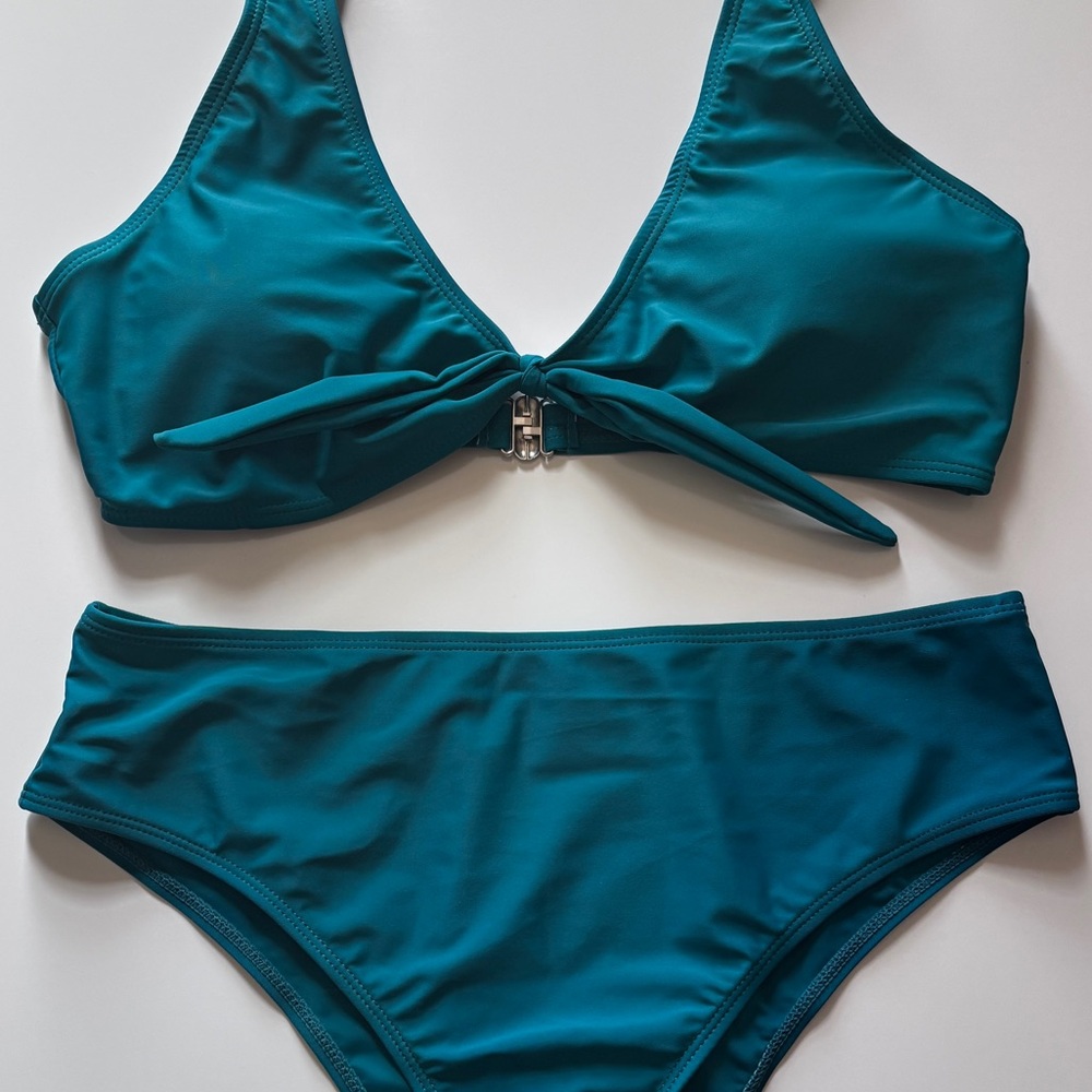 BIKINI - Picture 3 of 11